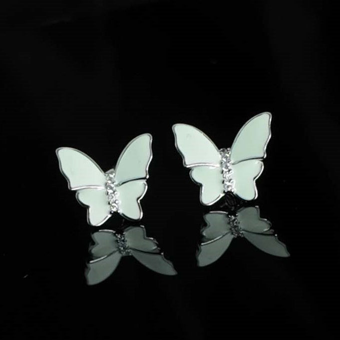 Pearl Wing