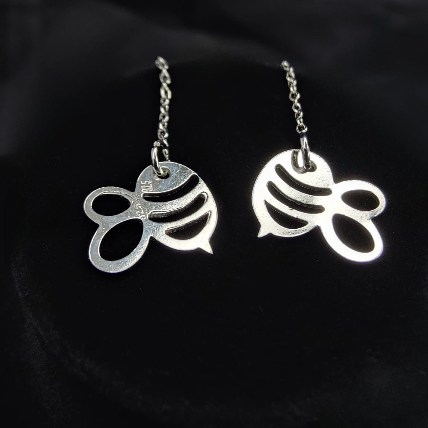 Buzzing Beauty Sui Dhaga Earring