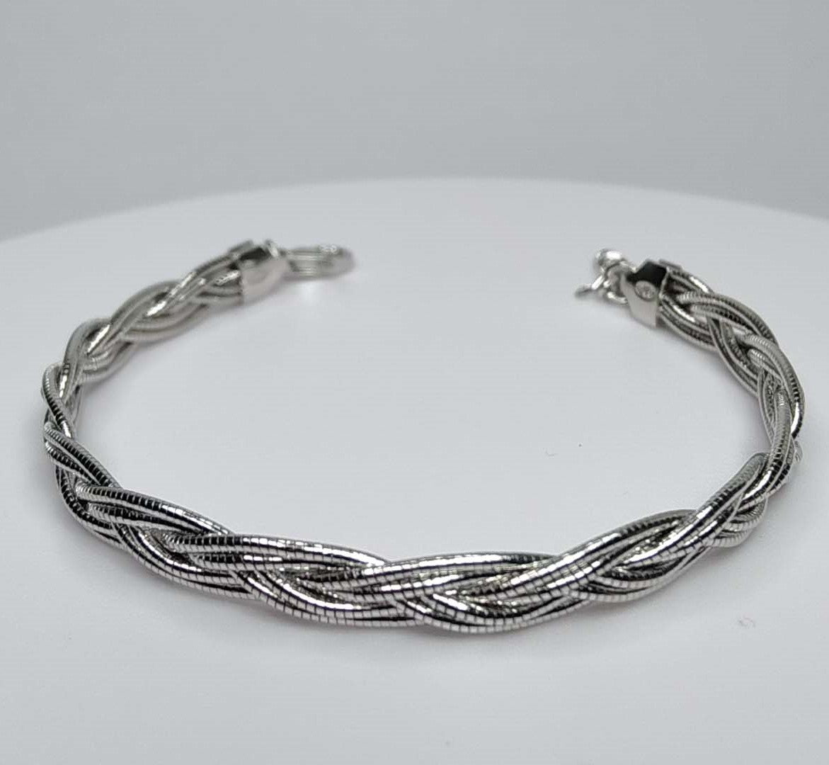 Bella Gleam Bracelet