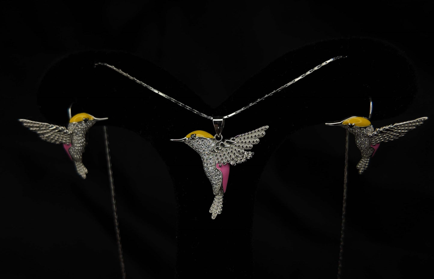 Yellow Crowned Manakin