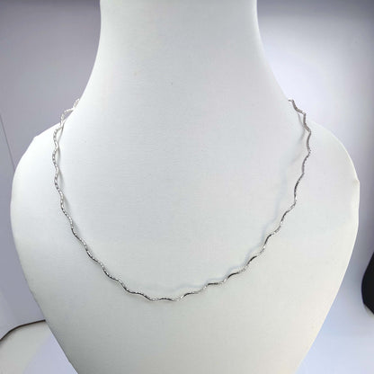 Silver Amore Neckpiece